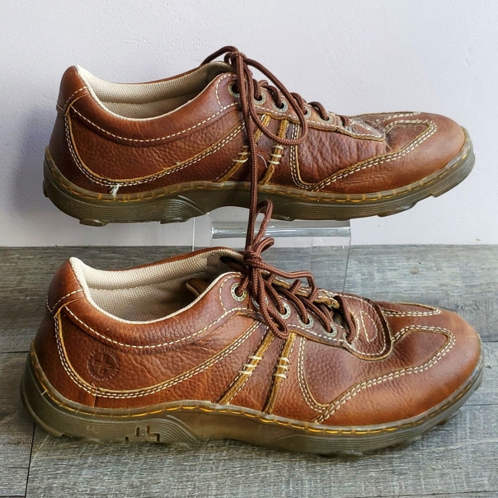 MENS Dr. Martens shoe